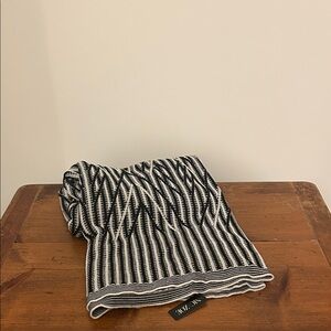 NIC+ZOE Monochrome Knit Wrap